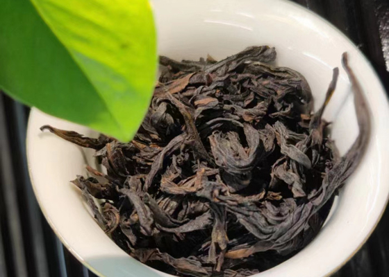 Le thé noir de Shan Xiaochong 80g boîte cadeau en conserve thé Wuyi Shan Xiaochong Lianyun usine de thé en gros