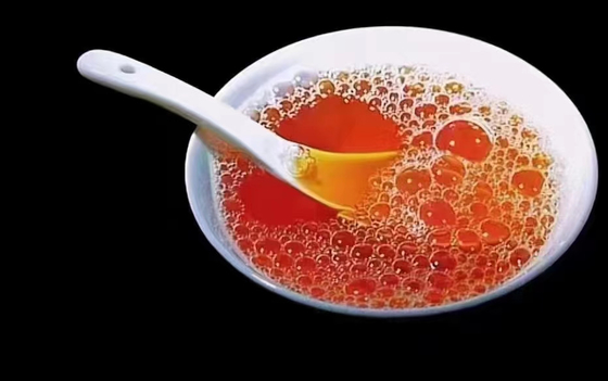 Le thé de roche Wuyi est un thé oolong, produit dans la montagne Wuyi dans le nord du Fujian, les arbres à thé poussent dans les fissures rocheuses