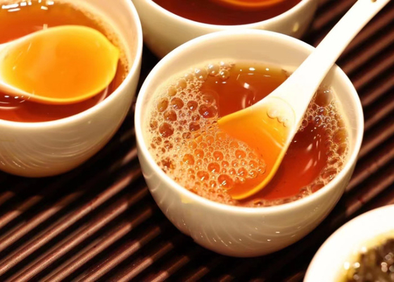 2022 Nouveau printemps de la tête de thé Wuyi montagne du thé noir Zhengshan petites fleurs fruitées haut de la montagne du thé sauvage Tongmu Guan SAN t